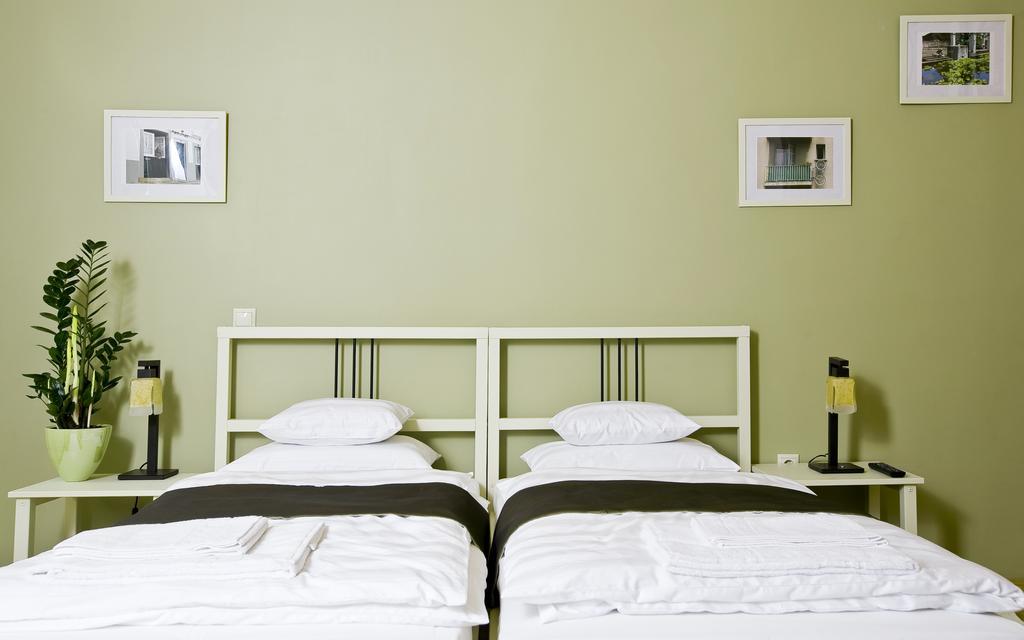 Budapest Rooms Bed And Breakfast Стая снимка